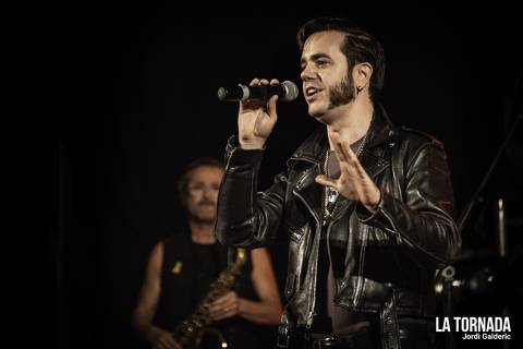 Arnau Tordera (Obeses) al concert de retorn de Duble Buble a Manlleu