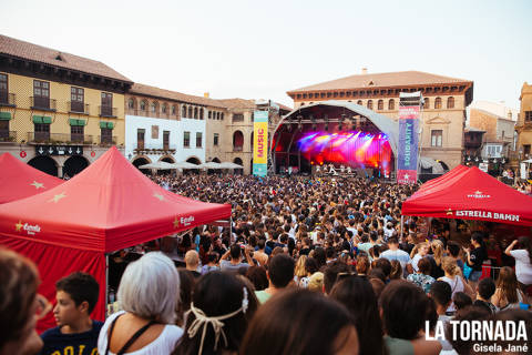 Públic. Share festival al Poble Espanyol de Barcelona